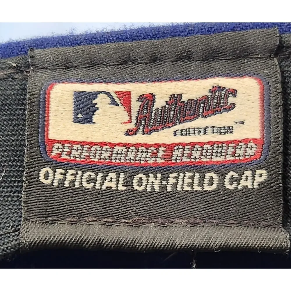 New Era Philadelphia Phillies 2009‎ World Series MLB 59FIFTY Cap Blue Red 7 3/8